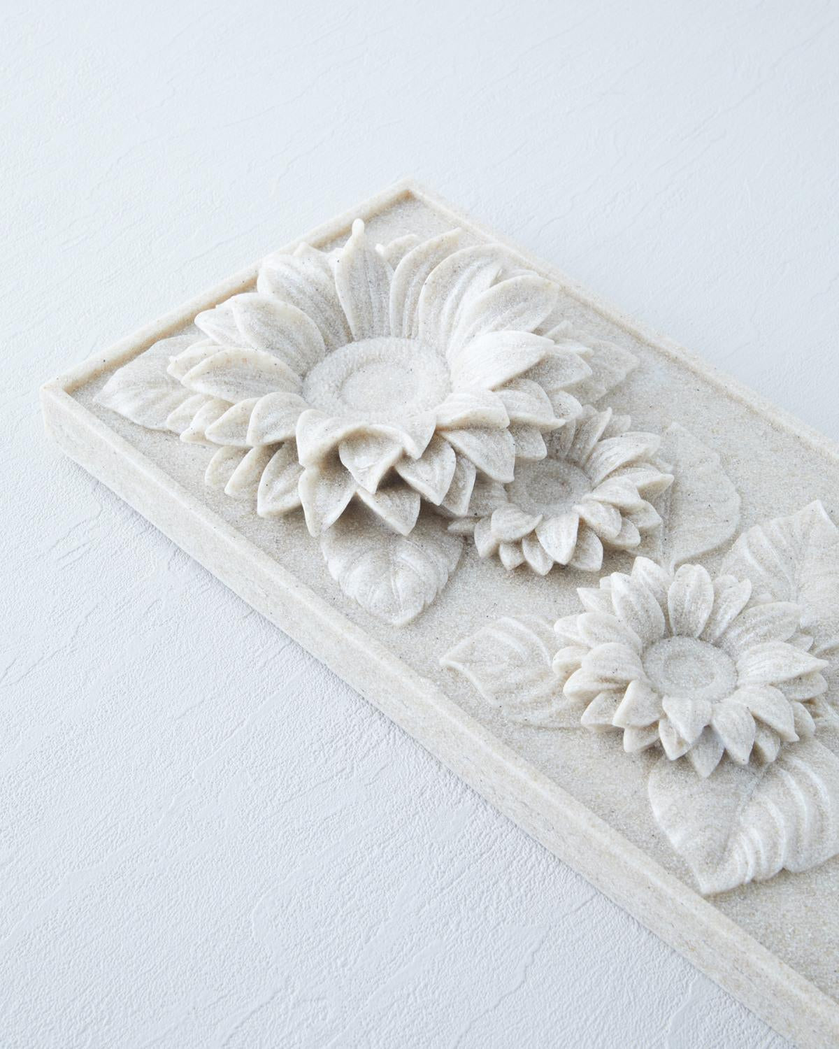 Elegant Floral Wall Decor Accessory Beige
