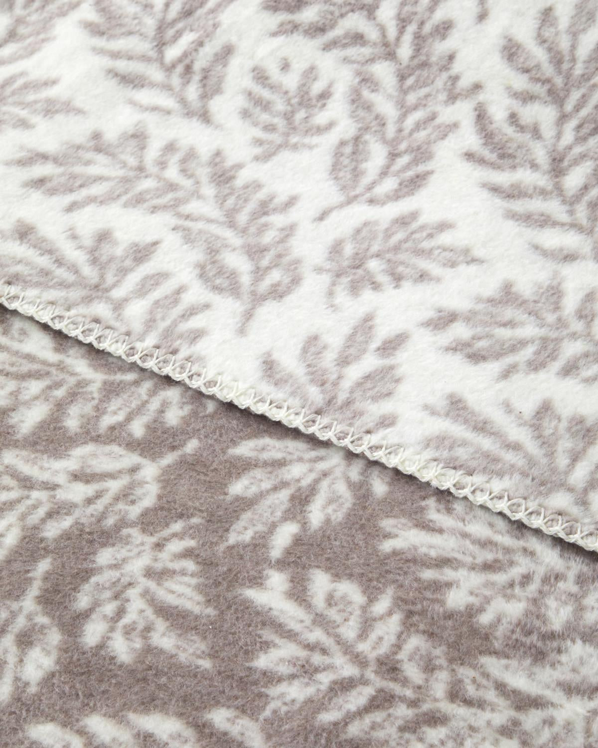 Premium Foliage Patterned Cotton-Acrylic Double Blanket