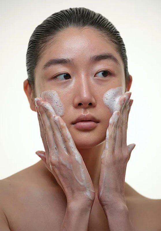 Gentle Face Cleanser - Microbiome - Friendly with Centella & Hyaluronic Acid - TryAladdin