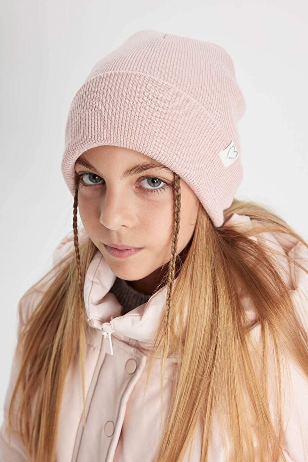 Girl's Knitted Beanie - Warm & Stylish with Woven Label - TryAladdin
