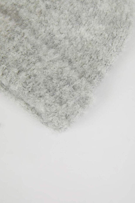 Girl's Plush Beanie - Soft, Warm & Stylish - TryAladdin