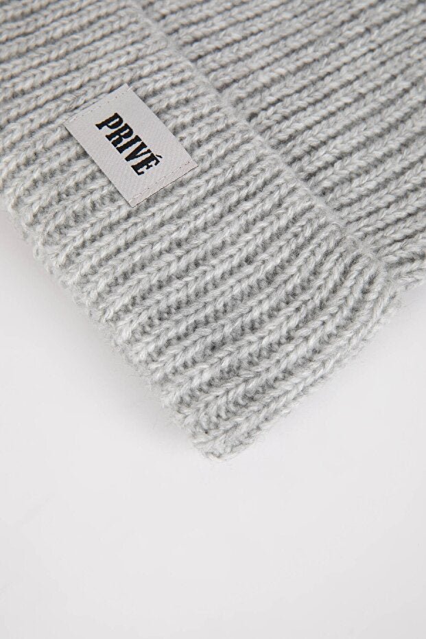 Girl's Woven Label Knitted Beanie - TryAladdin