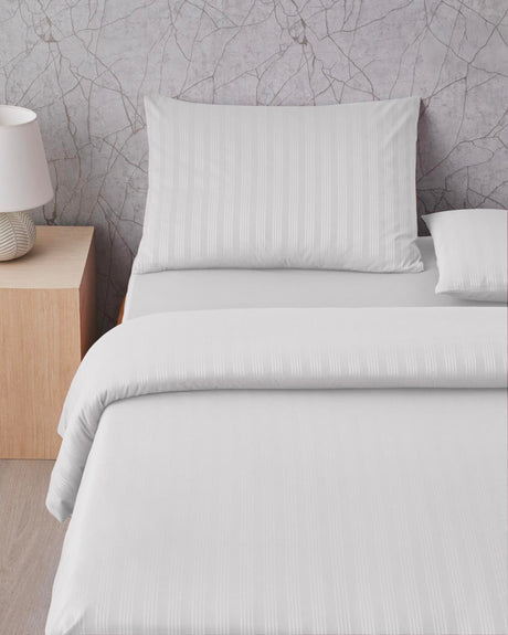 Professional Grade Easy Iron Percale Duvet Cover Set   Double   White