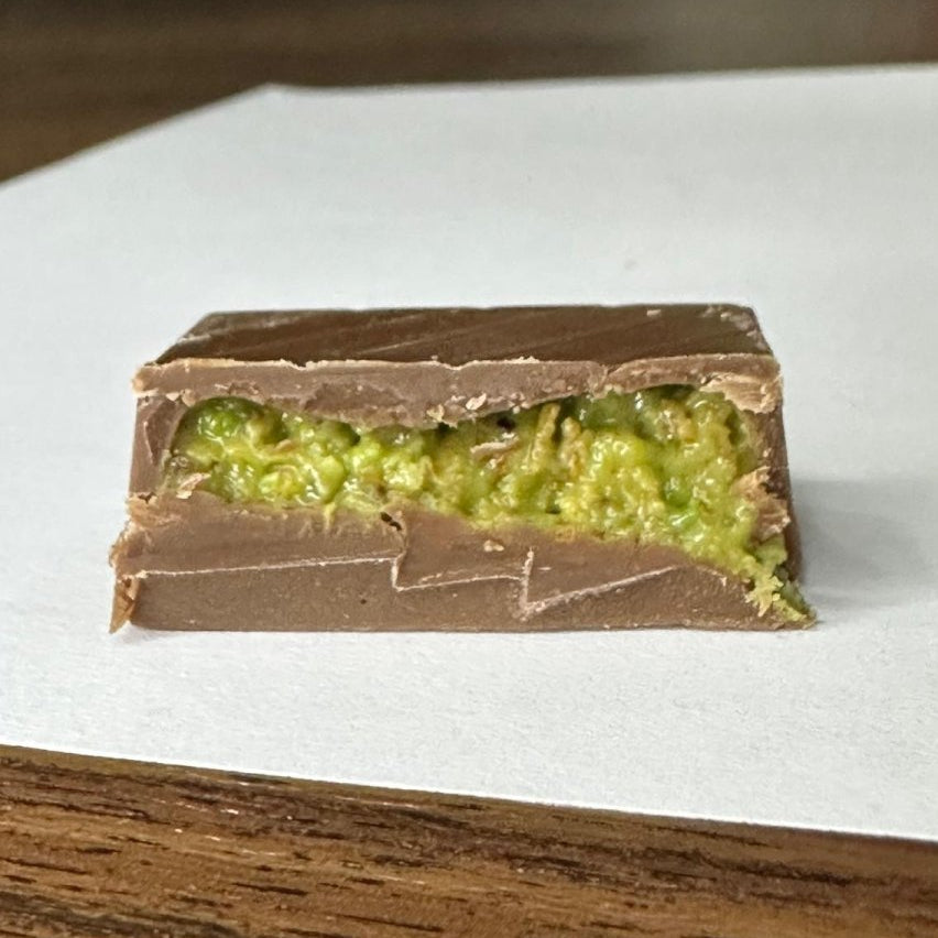 Gourmet Knafeh Pistachio Milk Chocolate Squares - 14g x 75 Count Round Box - TryAladdin