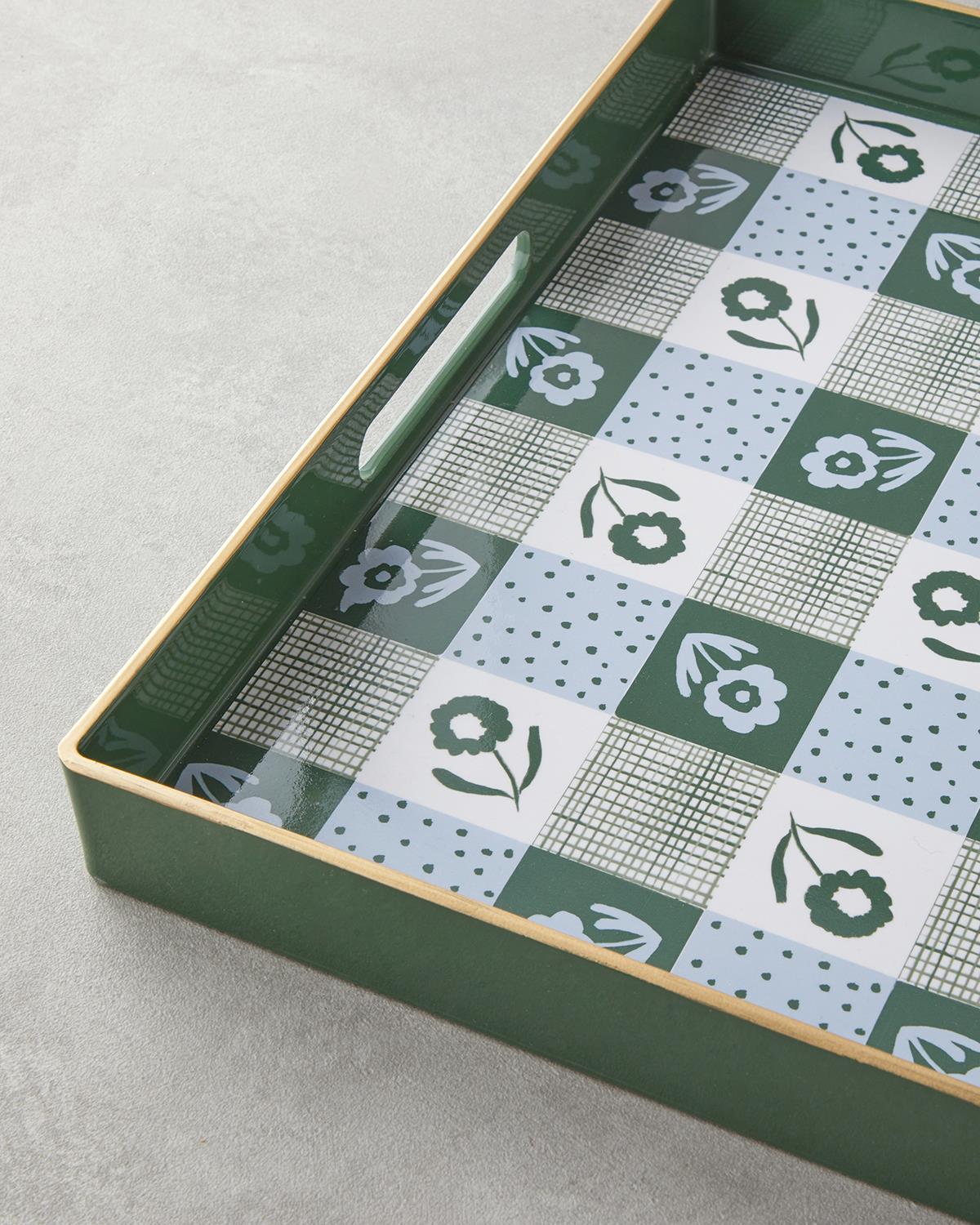 Green-Oasis-Polypropylene-Serving-Tray-White-Green