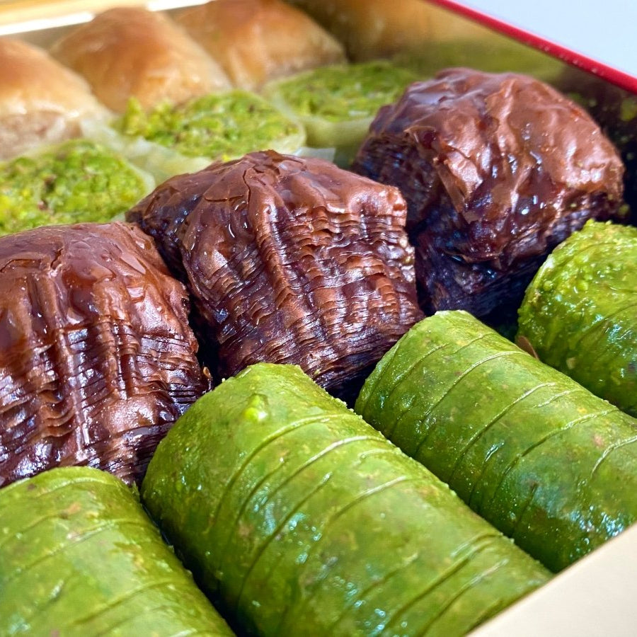 Hafiz Mustafa | Baklava Assortment (Small Box) - TryAladdin