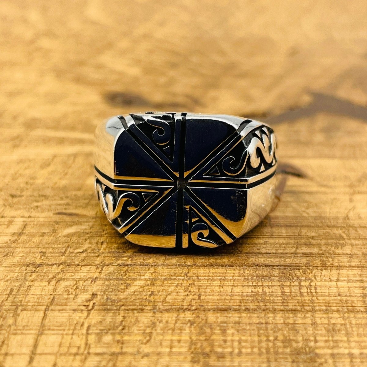 Hand Embroidered Square Model Men's Silver Ring