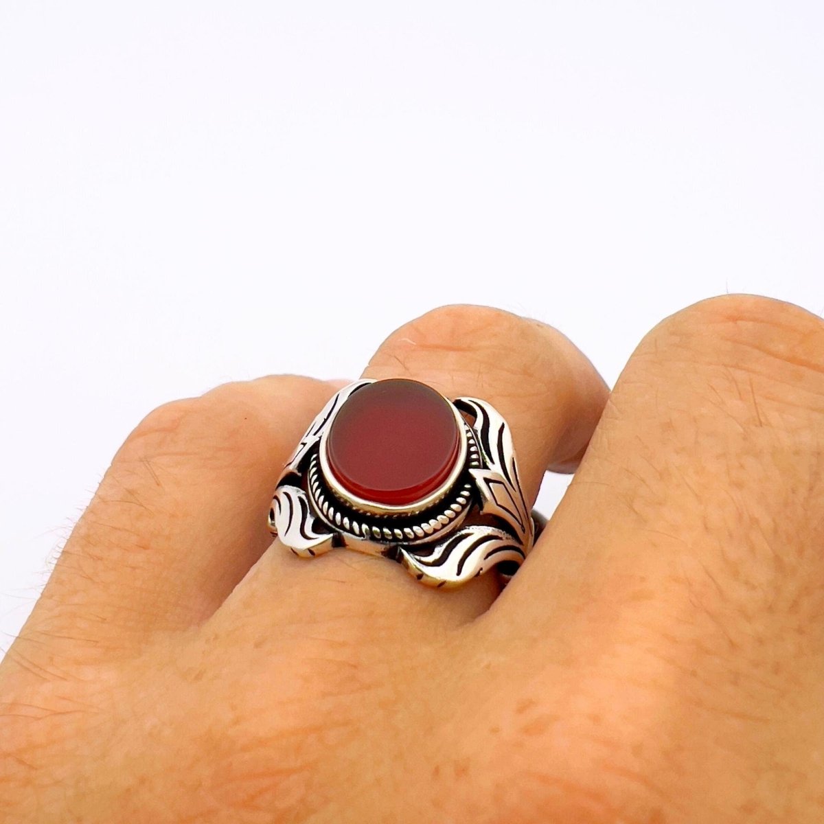 Handcrafted Turkish 925 Sterling Silver Unisex Oval Red Agate Ring - TryAladdin