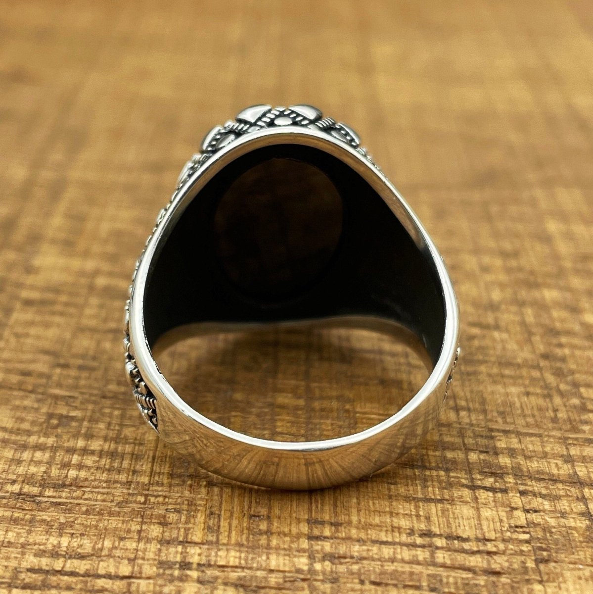 Handmade Men's Oval Black Zircon Silver Ring