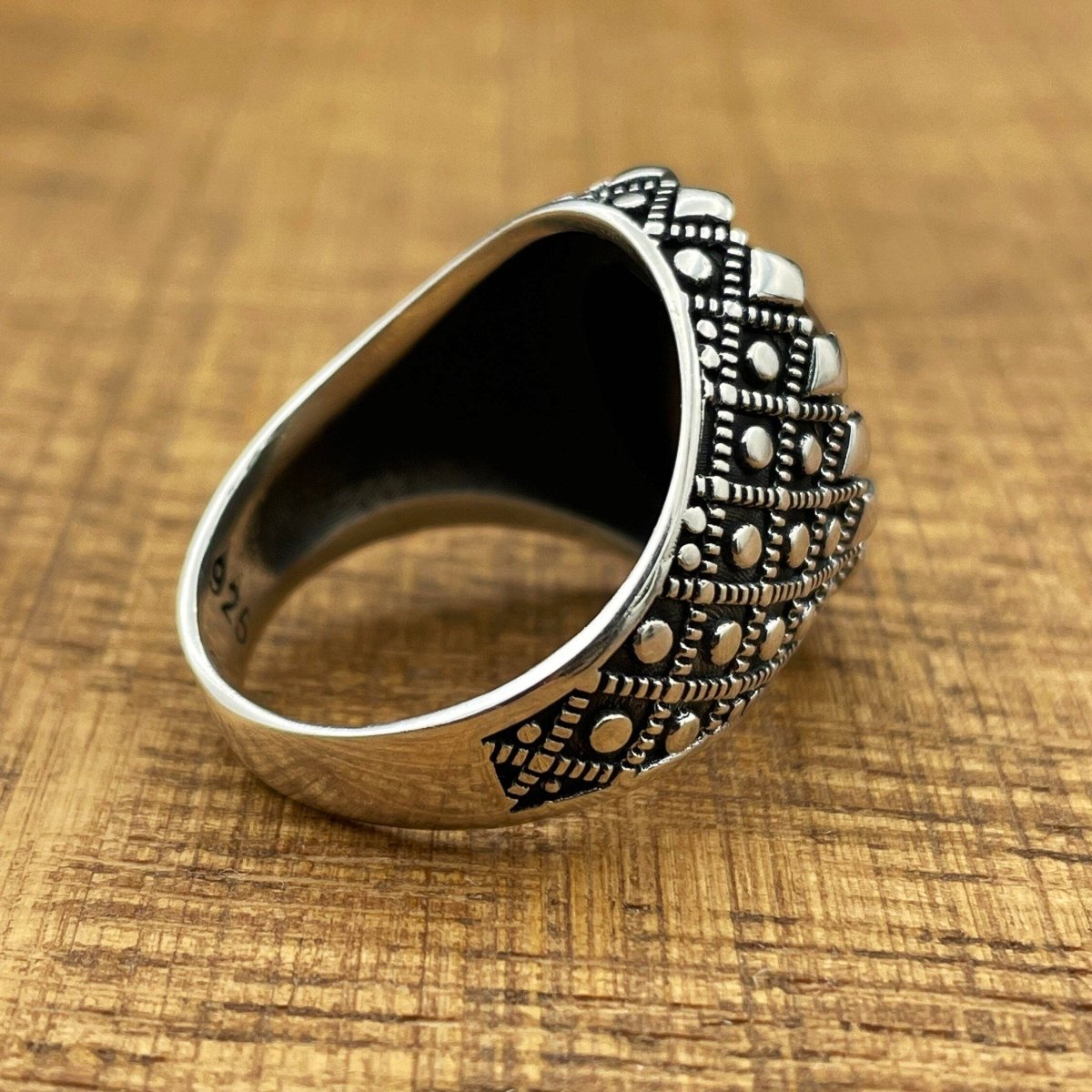 Handmade Men's Oval Black Zircon Silver Ring