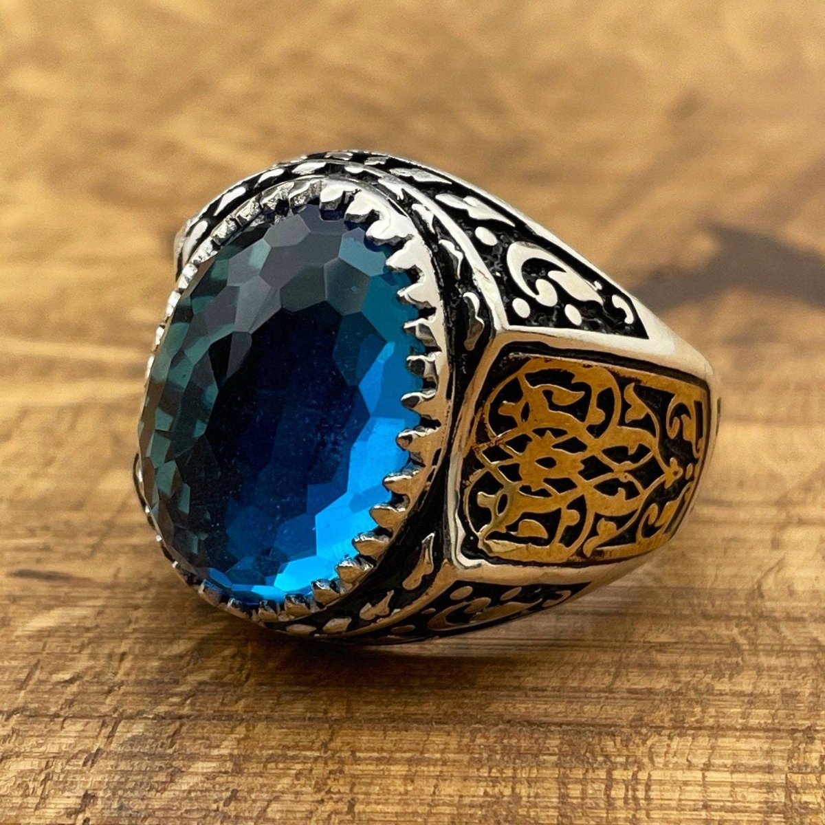 Handmade Men's Oval Blue Aquamarine Silver Ring - TryAladdin