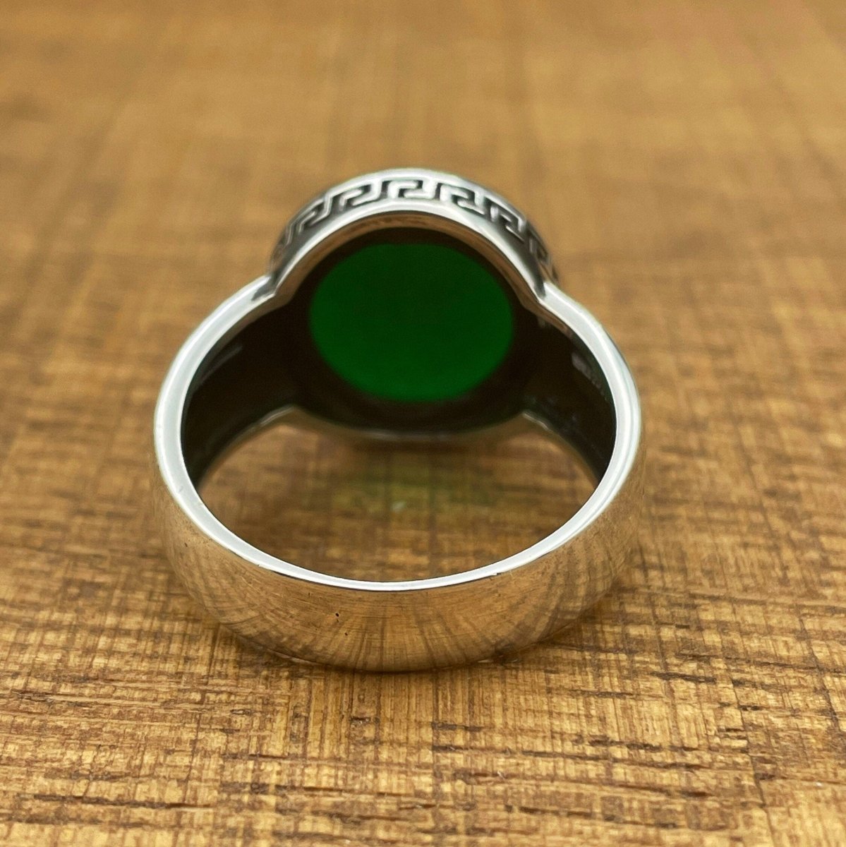 Handmade Minimalist Oval Green Zircon Silver Ring