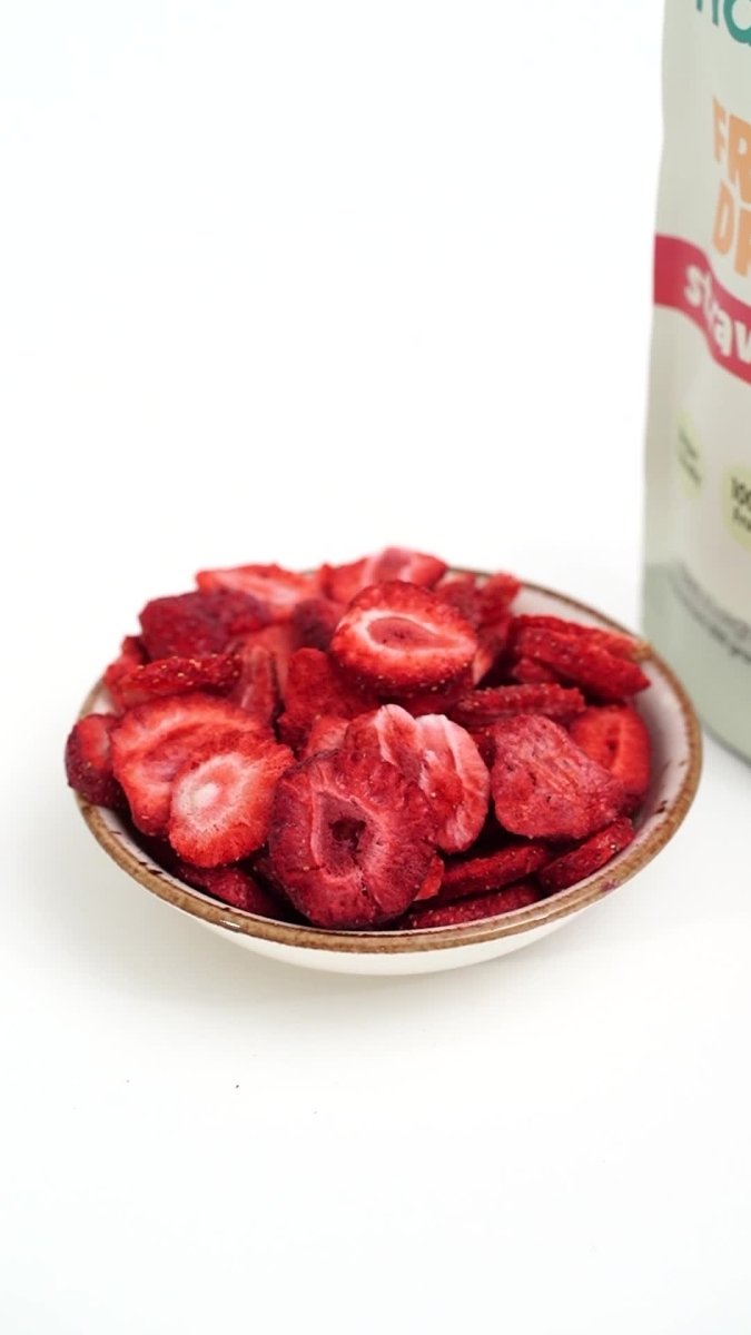 Haphug Premium Freeze - Dried Strawberry Fruit Crisps - 20g - TryAladdin