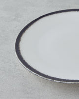 Professional Grade Porcelain Breakfast Set   16 Piece Black Dinnerware