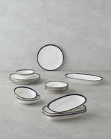 Professional-Grade Porcelain Breakfast Set - 16 Piece Black Dinnerware