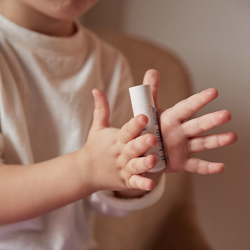 Hydrating & Protecting Lip Balm - Organic Sweet Almond Oil Formula - TryAladdin