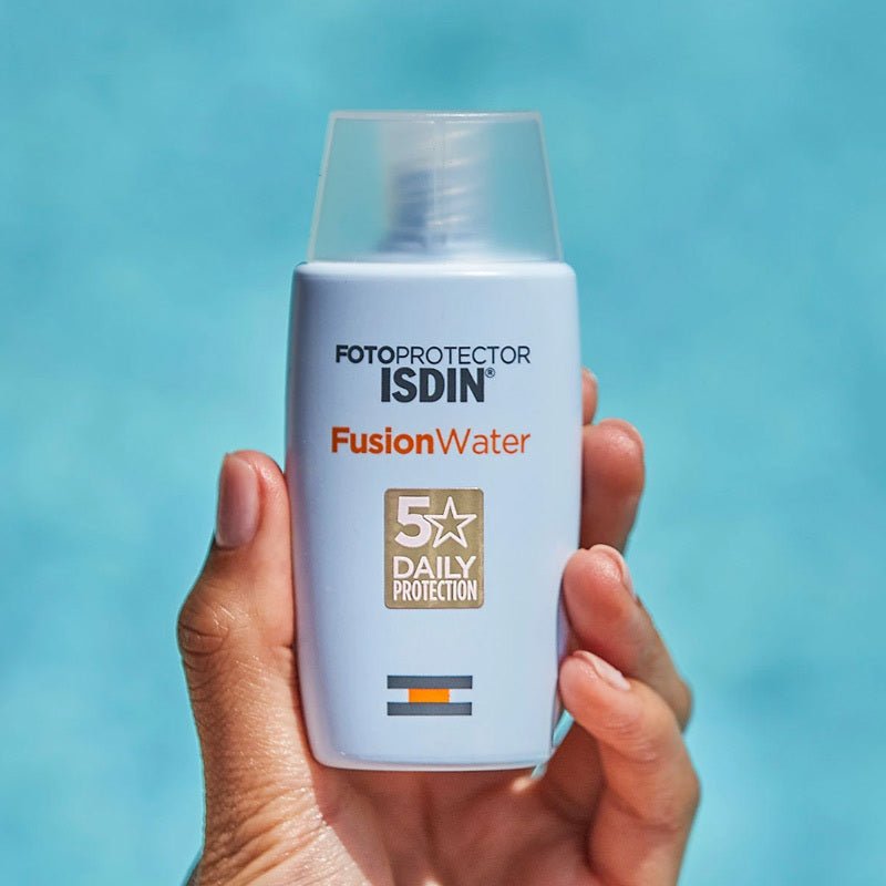 Hydrating Water - Based Face Sunscreen - SPF 50+ with Hyaluronic Acid & Vitamin E - TryAladdin