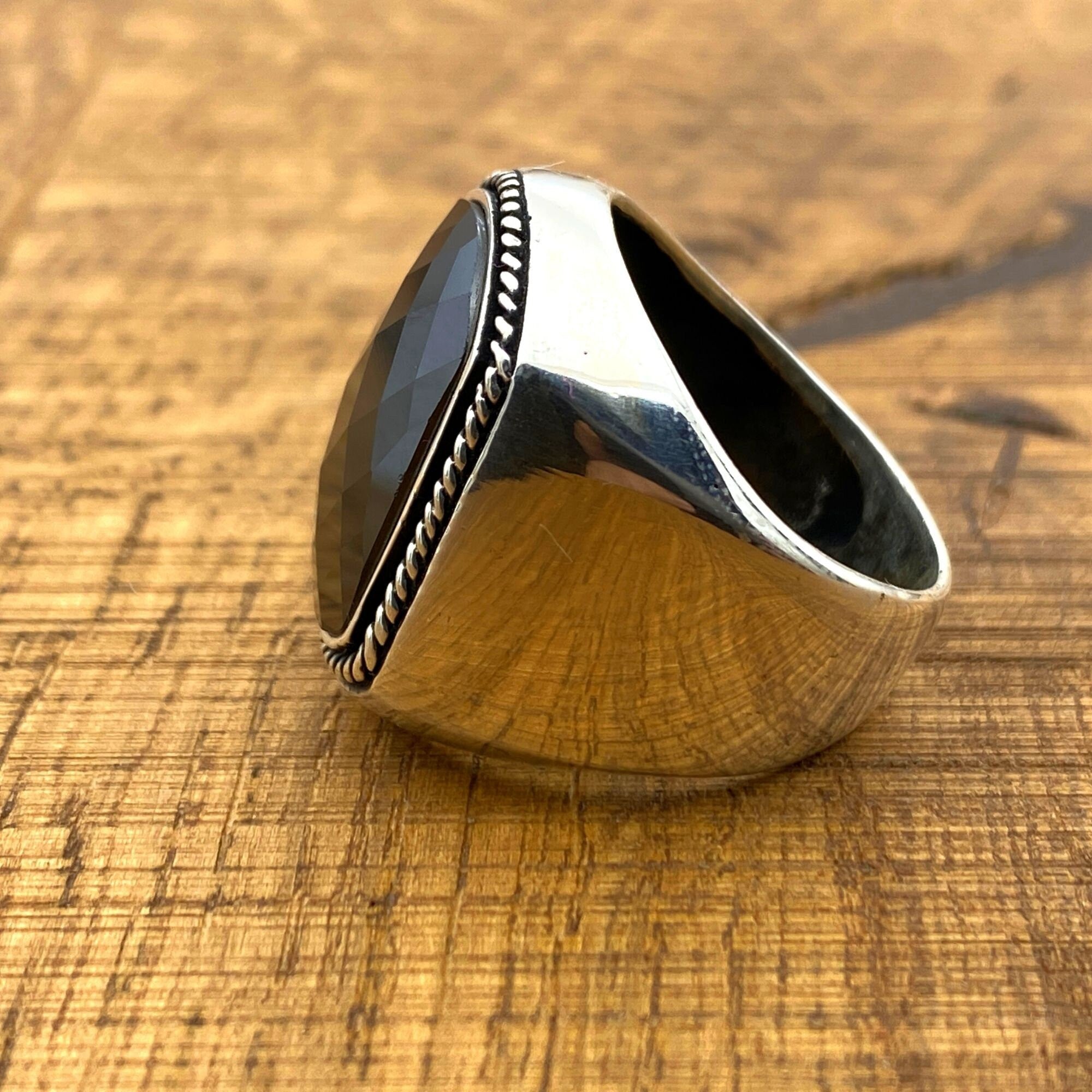 خاتم رجالي تركي أصلي مصنوع يدويًا من الفضة الإسترلينية مع حجر الزركون الأسود - هدية جريئة وأنيقة له