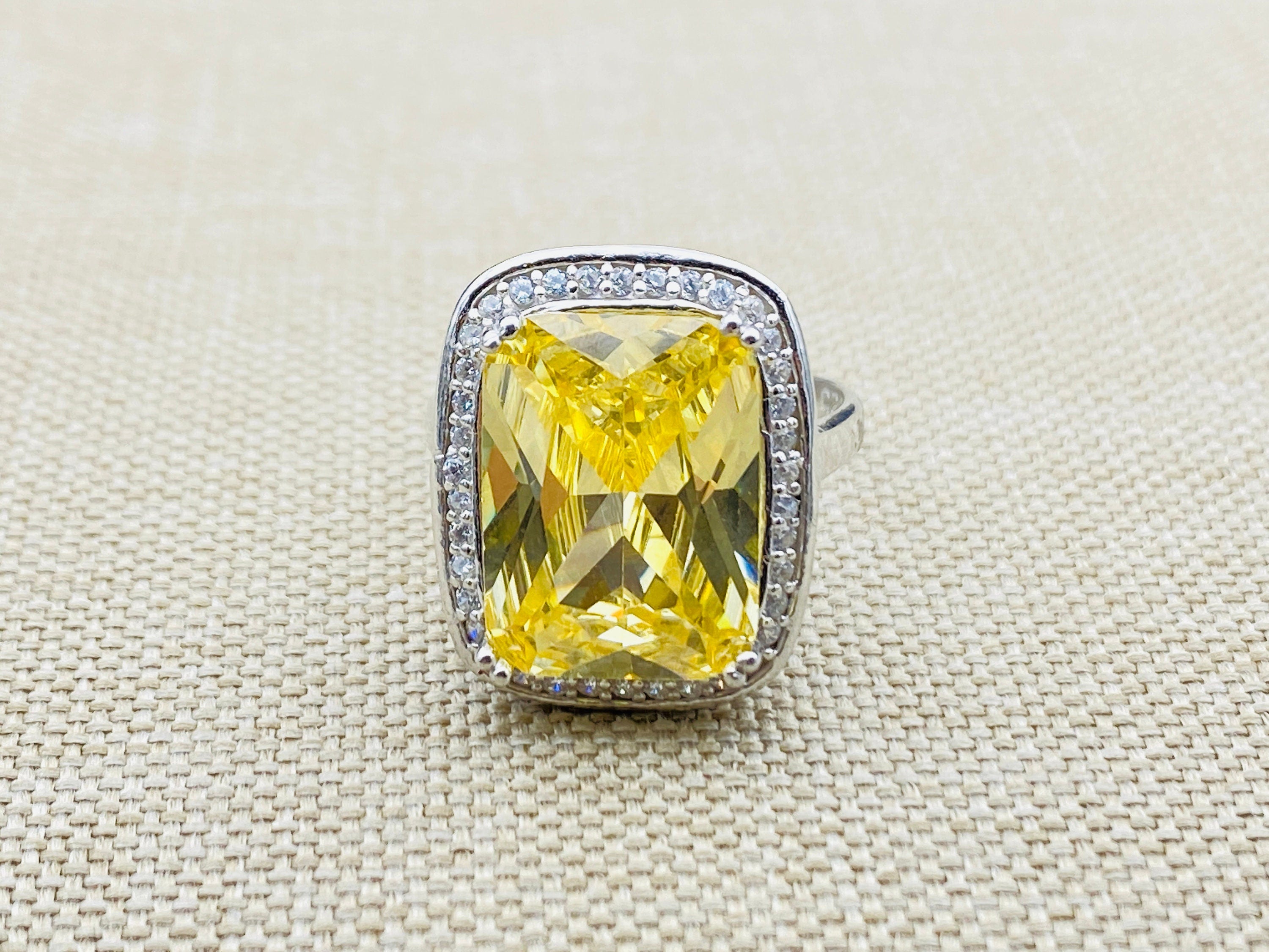 Handmade Vintage-Inspired 925 Sterling Silver Citrine Ring for Women - Radiant Yellow Gemstone