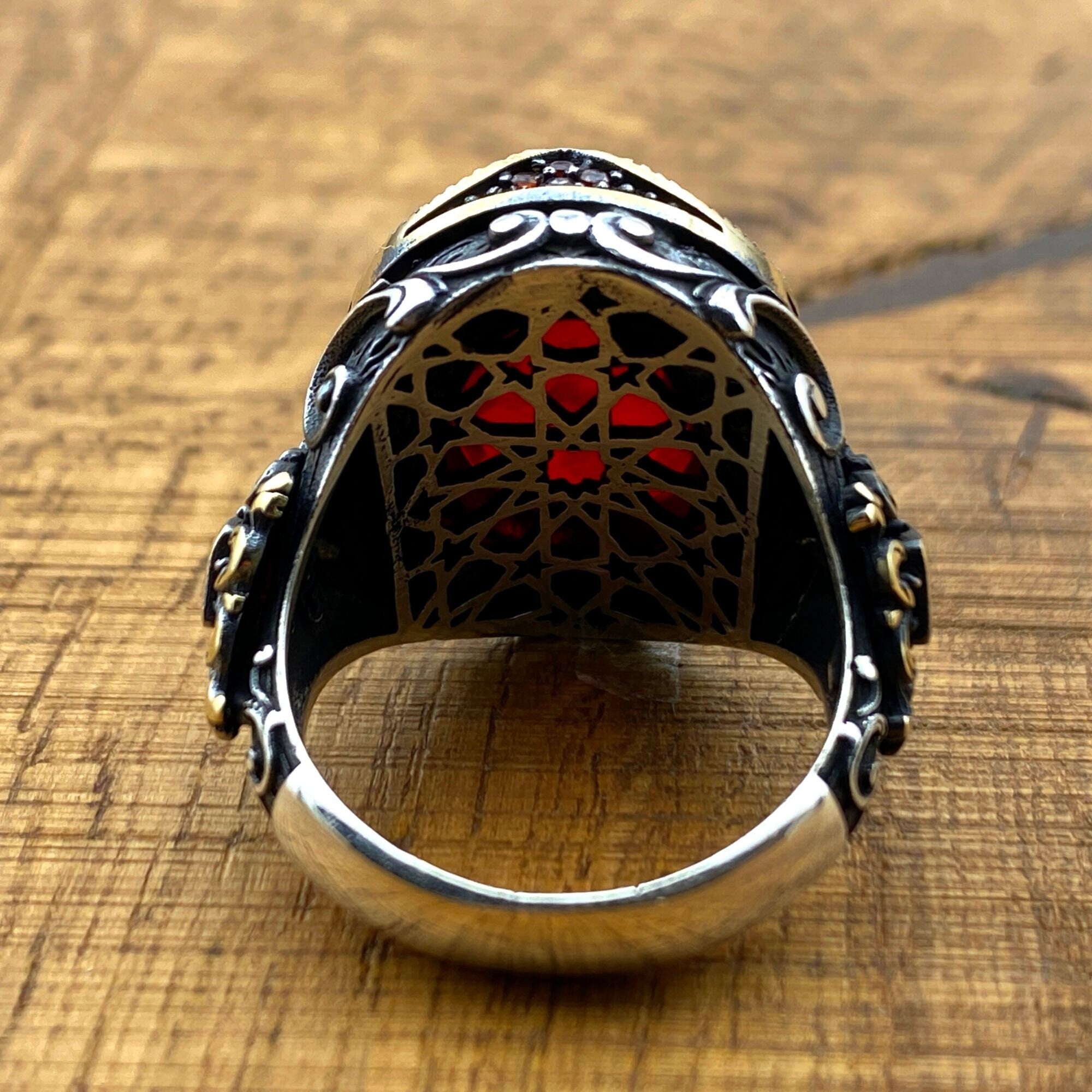 خاتم عثماني رجالي مصنوع يدويًا من الفضة الإسترلينية | حجر كريم زركون أحمر بيضاوي