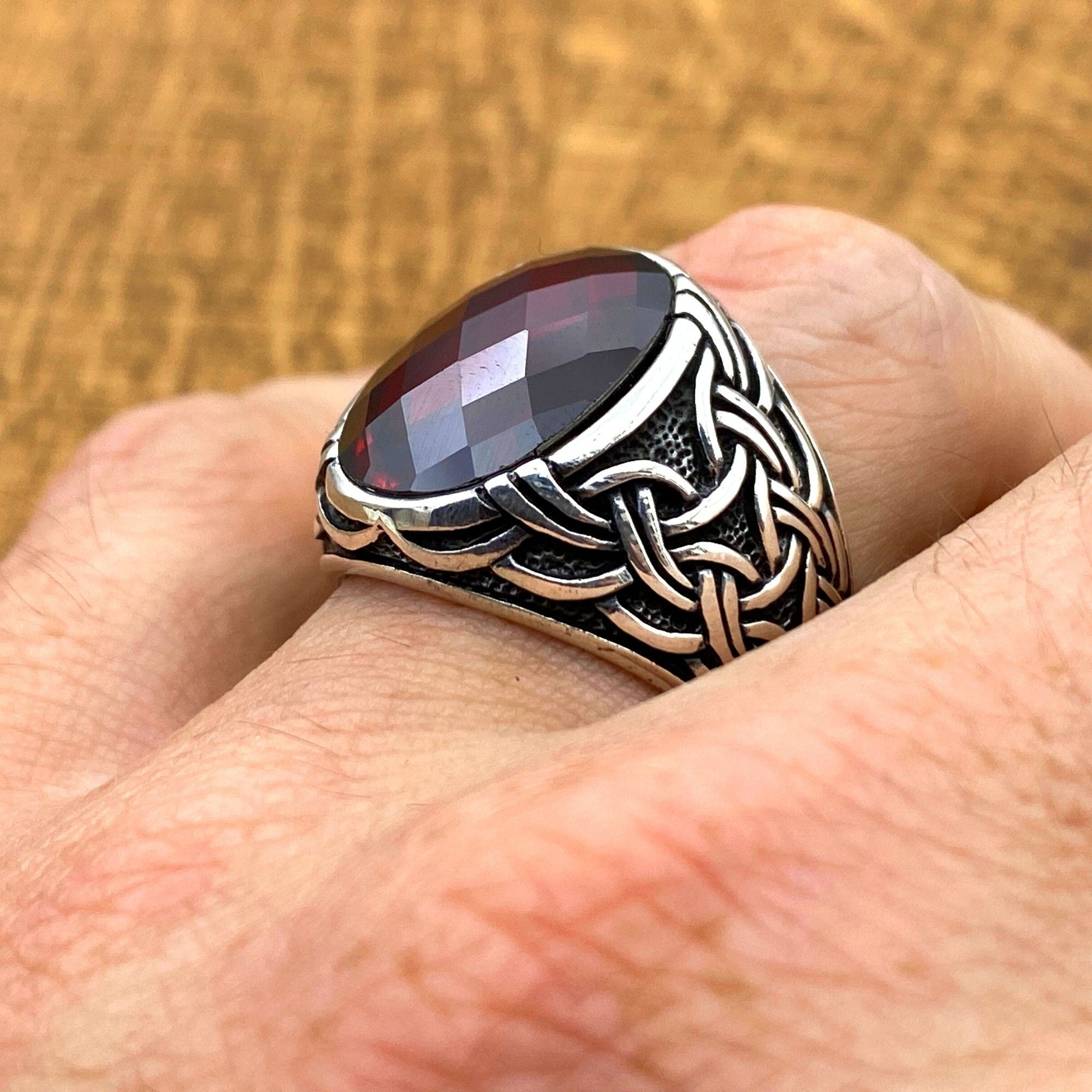 خاتم رجالي يدوي من الفضة الإسترلينية 925 العثمانية مع حجر زركون أحمر بيضاوي - هدية مجوهرات بيان له