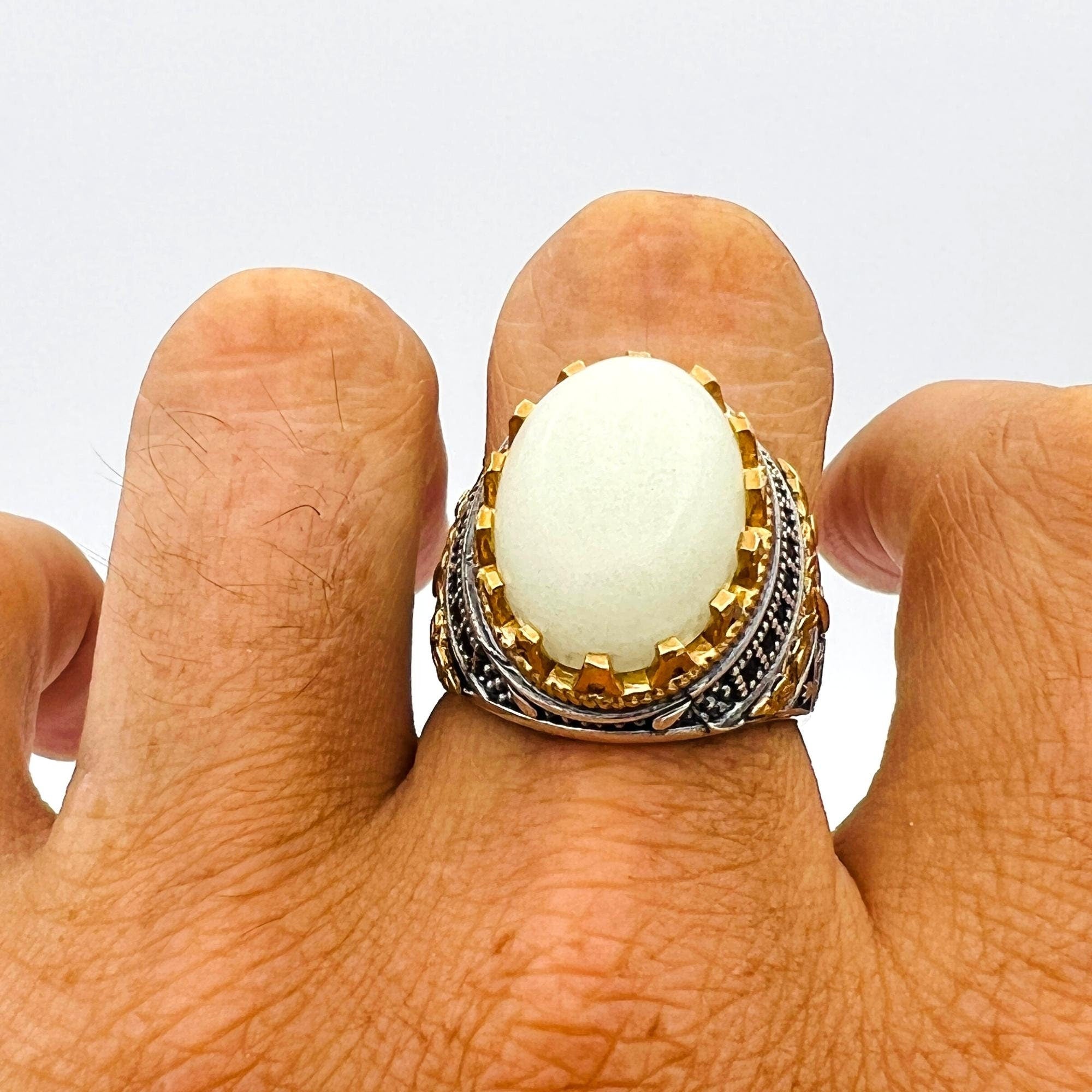 خاتم فضة رجالي بحجر عين القطة مصنوع يدويًا