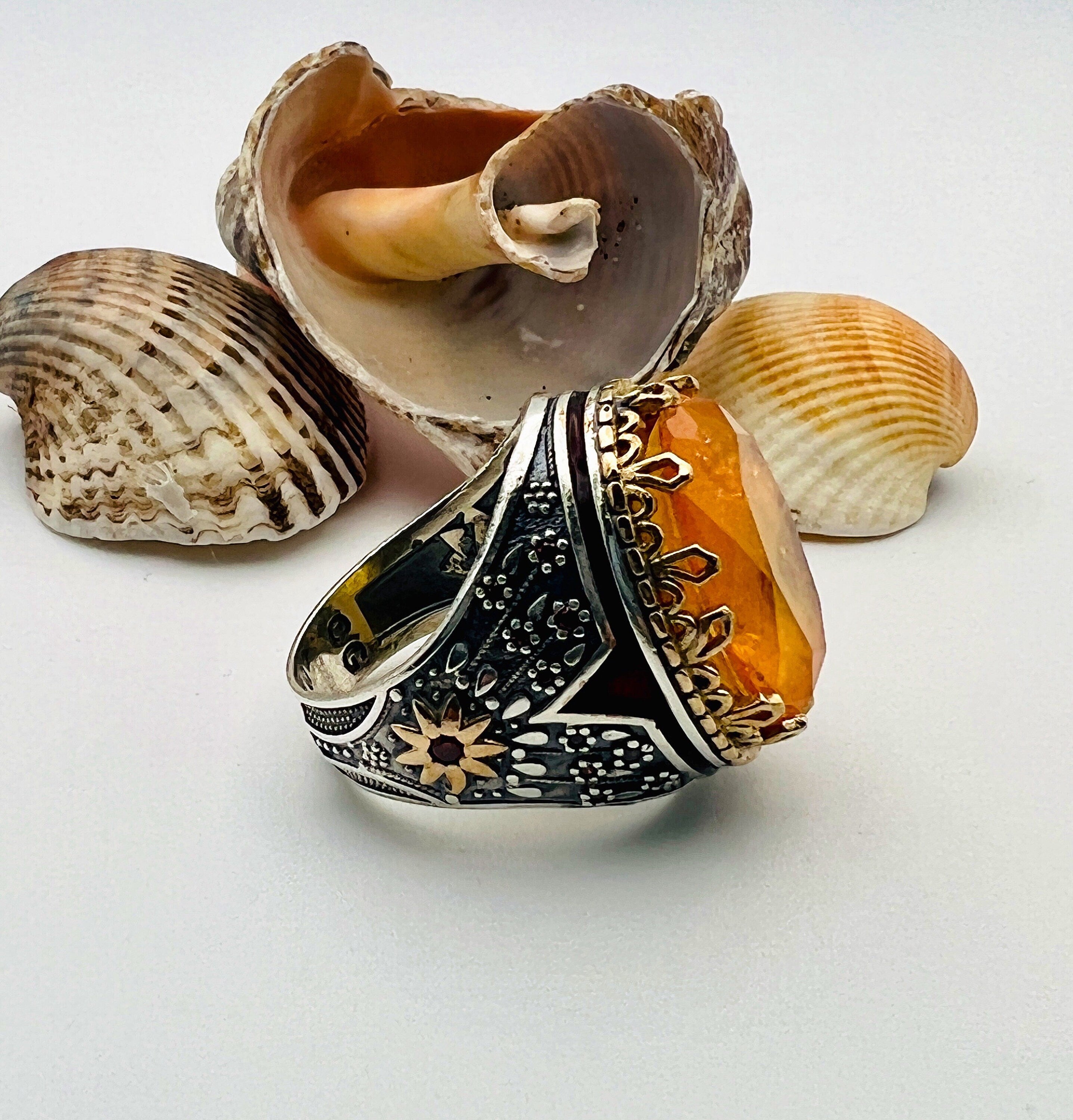 خاتم رجالي تركي مصنوع يدويًا من الفضة الإسترلينية - حجر تورمالين برتقالي زاهي على الطراز العثماني