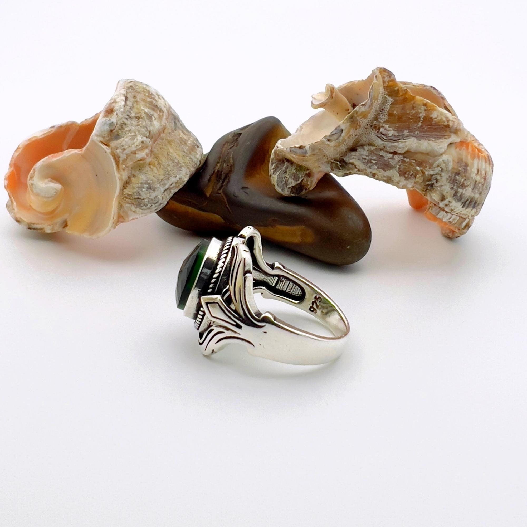 خاتم بيضاوي من الزمرد الأخضر الفاخر المصنوع يدوياً من الفضة الإسترلينية 925 للجنسين