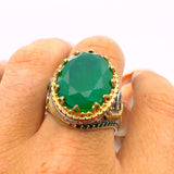 خاتم رجالي تركي فاخر مصنوع يدويًا: تورمالين أخضر بيضاوي وفضة استرلينية مطلية بالذهب عيار 24 قيراطًا