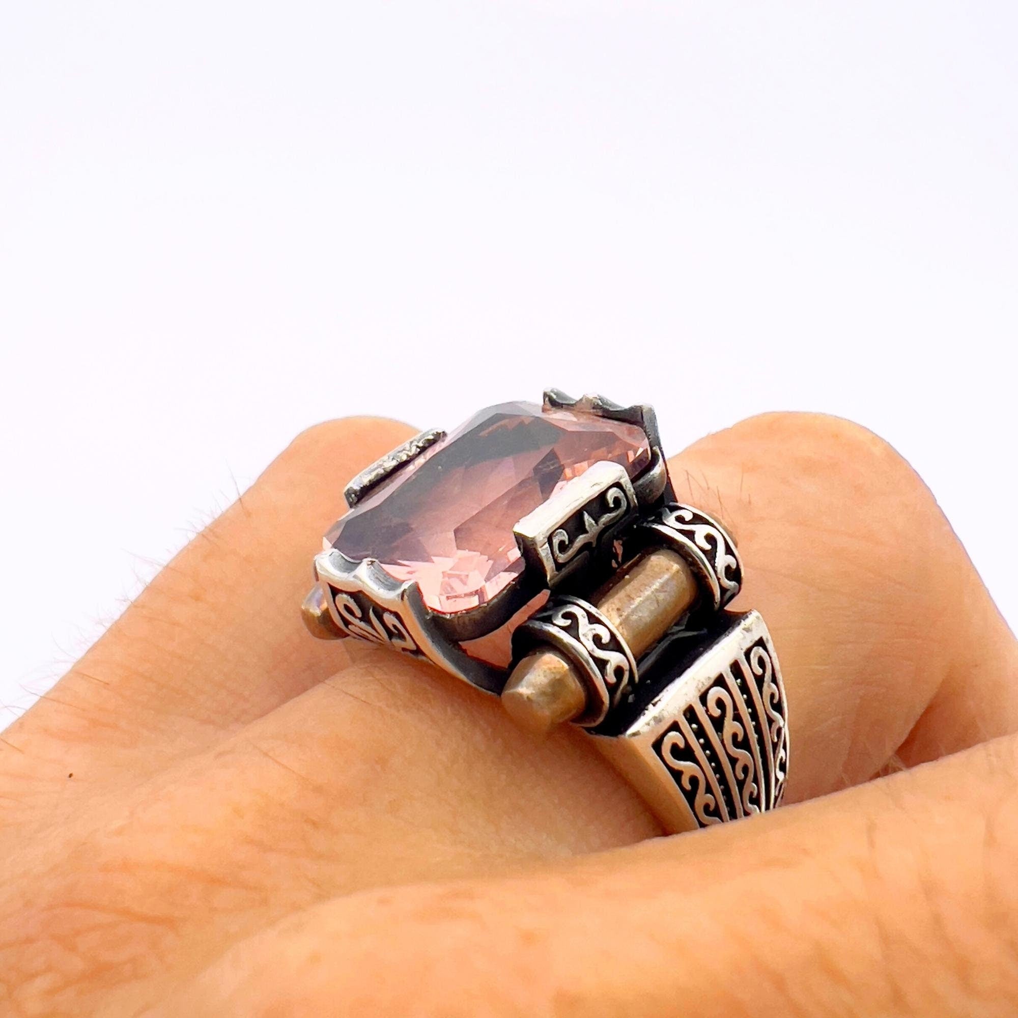 خاتم فضة للجنسين بحجر مورجانيت وردي