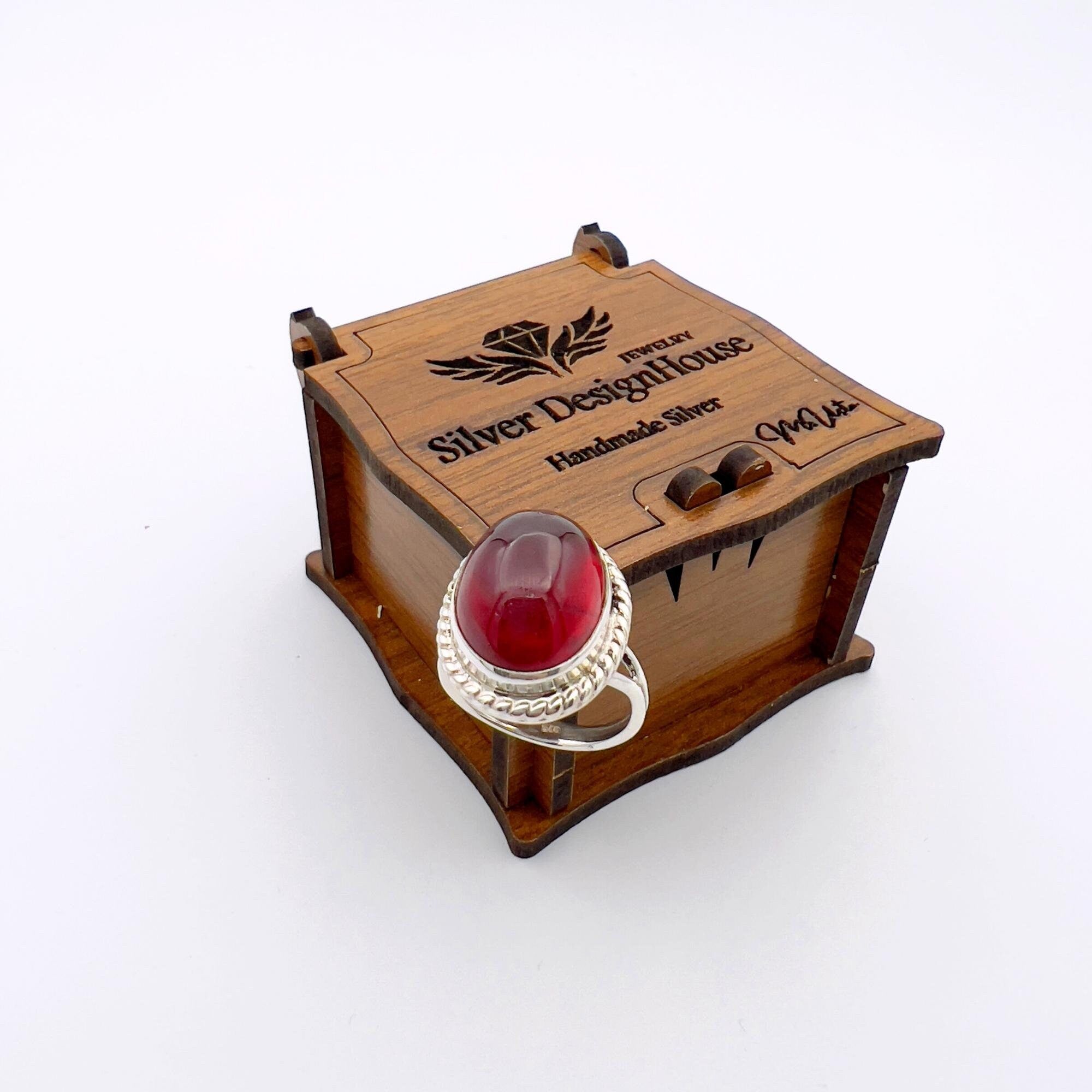 خاتم حجر الياقوت الملكي للنساء - مجوهرات عثمانية فضة استرلينية مصنوعة يدوياً