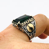 خاتم رجالي تركي مصنوع يدويًا من الفضة الإسترلينية مع زمرد أخضر طبيعي