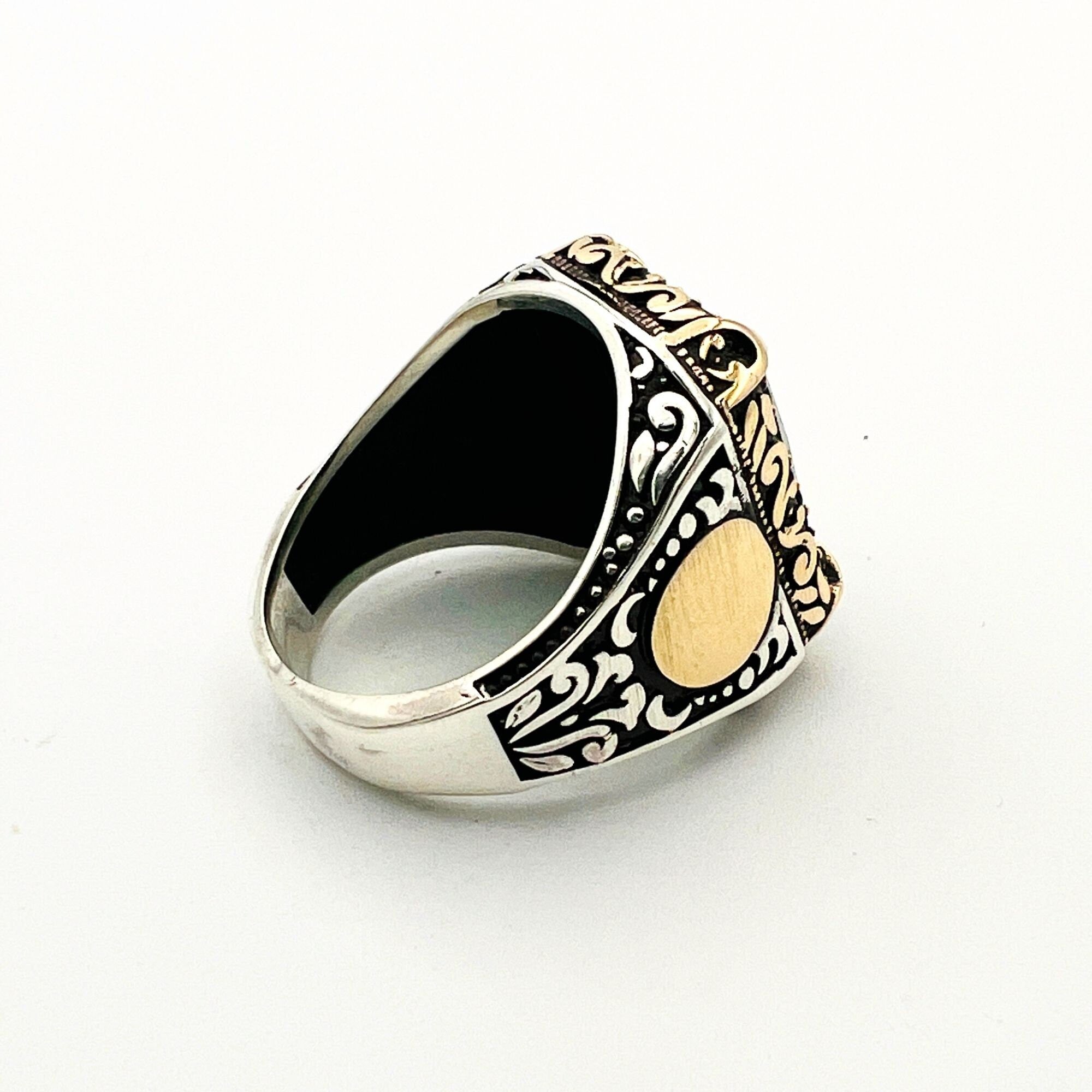 خاتم رجالي تركي مصنوع يدويًا من الفضة الإسترلينية مع زمرد أخضر طبيعي