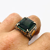 خاتم رجالي تركي مصنوع يدويًا من الفضة الإسترلينية مع زمرد أخضر طبيعي