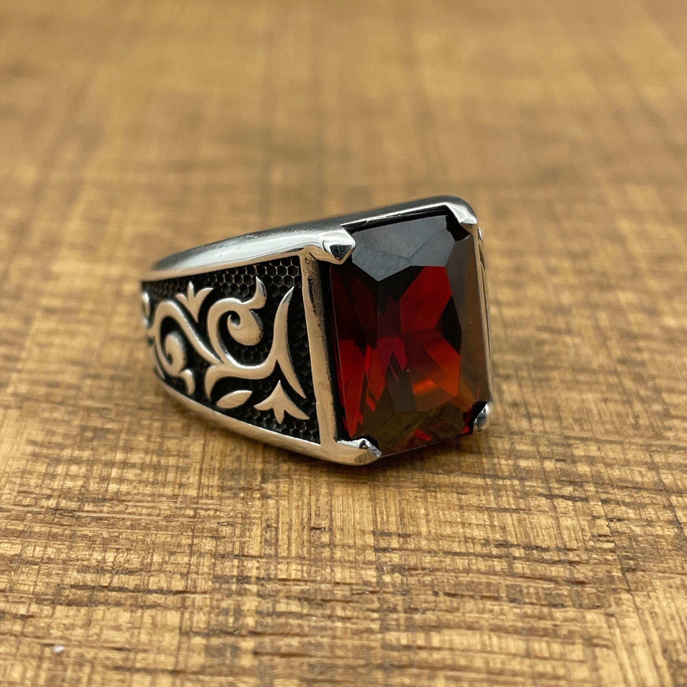 خاتم فضة بحجر ياقوت أحمر للرجال