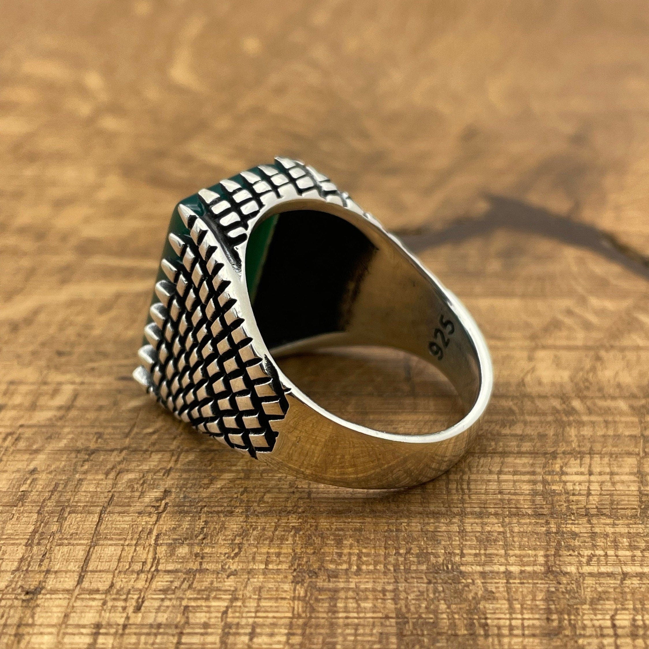 خاتم رجالي من الفضة الإسترلينية 925 مصنوع يدويًا بحجر العقيق الأخضر