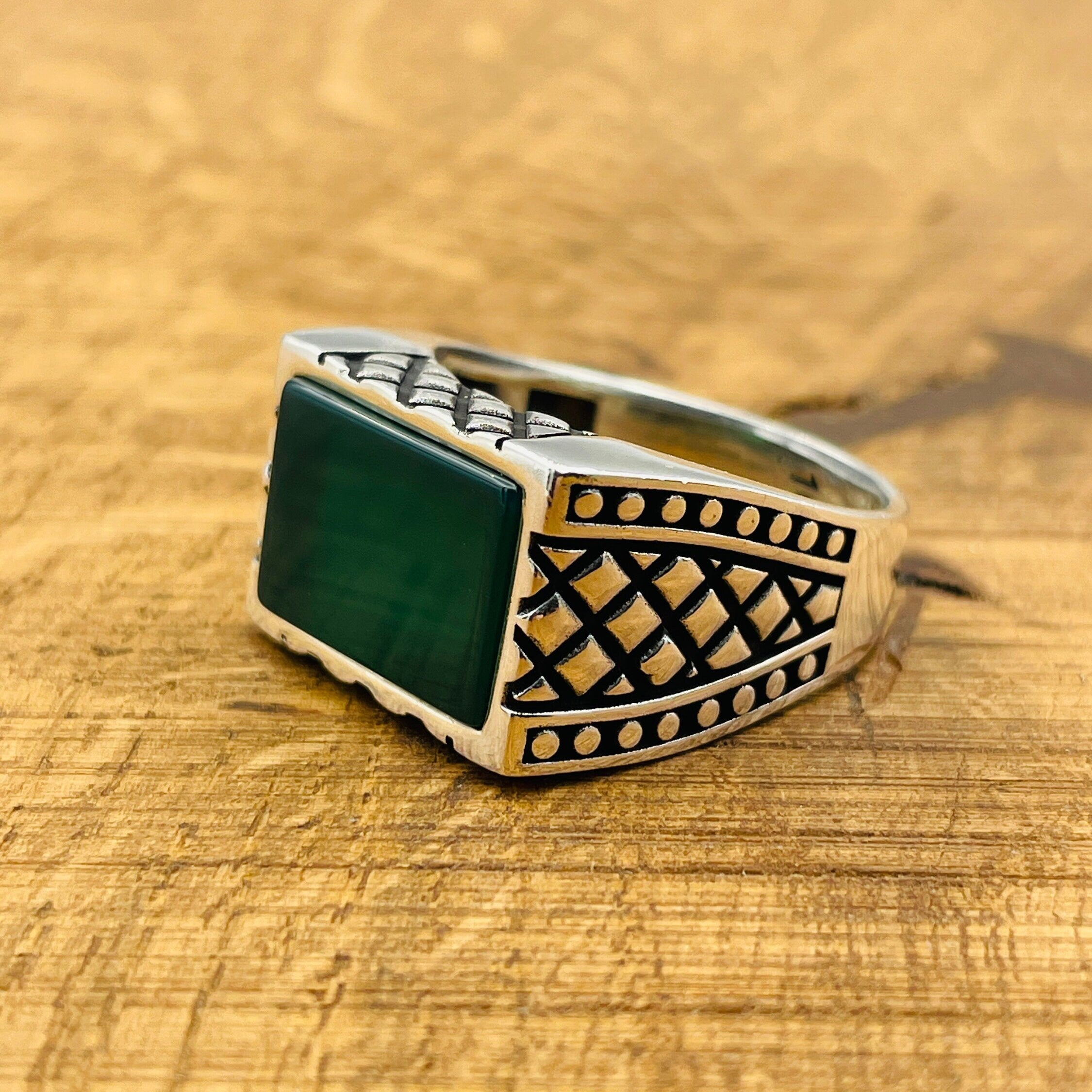 Men's Rectangle Green Agate Stone Ring