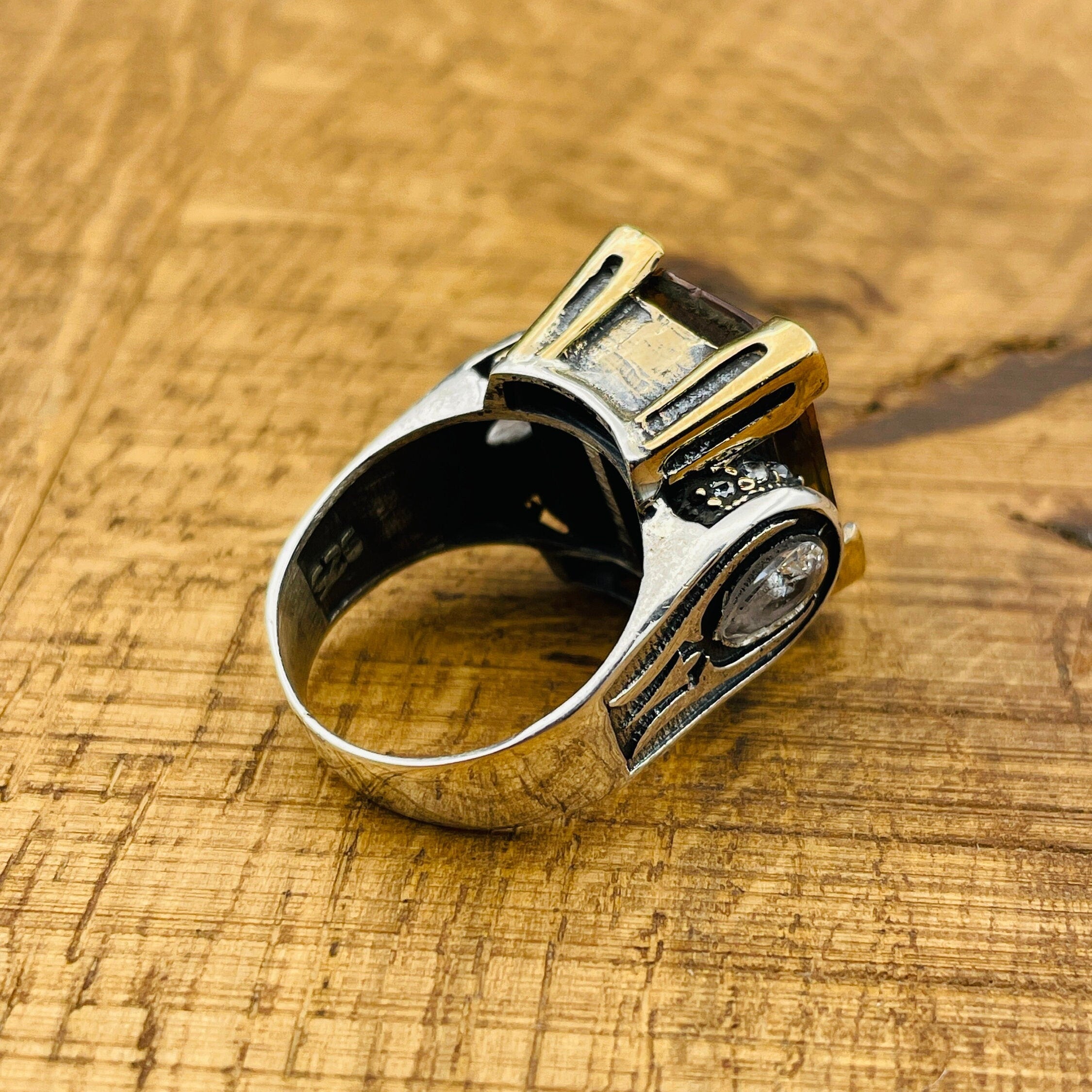 خاتم زولتانيت تركي يدوي الصنع من الفضة الإسترلينية - حجر كريم سحري يغير لونه للنساء