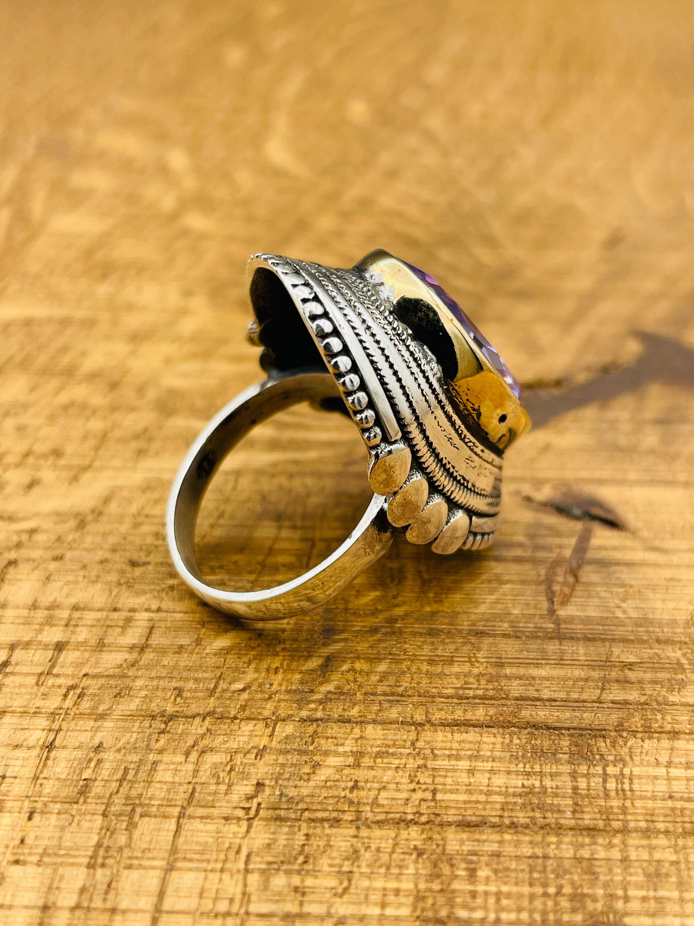 خاتم أميثيست تركي أصلي مصنوع يدويًا من الفضة الإسترلينية 925 | مجوهرات أنيقة للتصريح بها لها