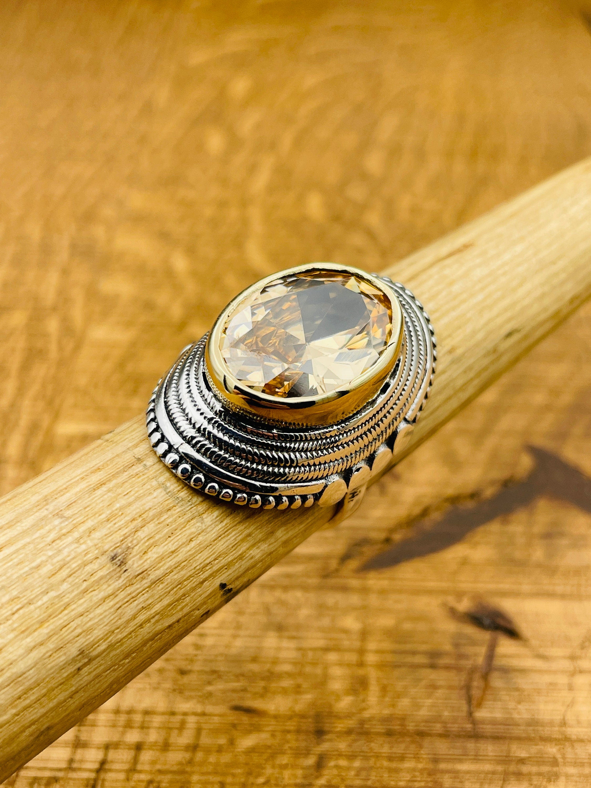 Elegant Ottoman Style Champagne Citrine Ring - 925 Sterling Silver & 20x30mm Stone