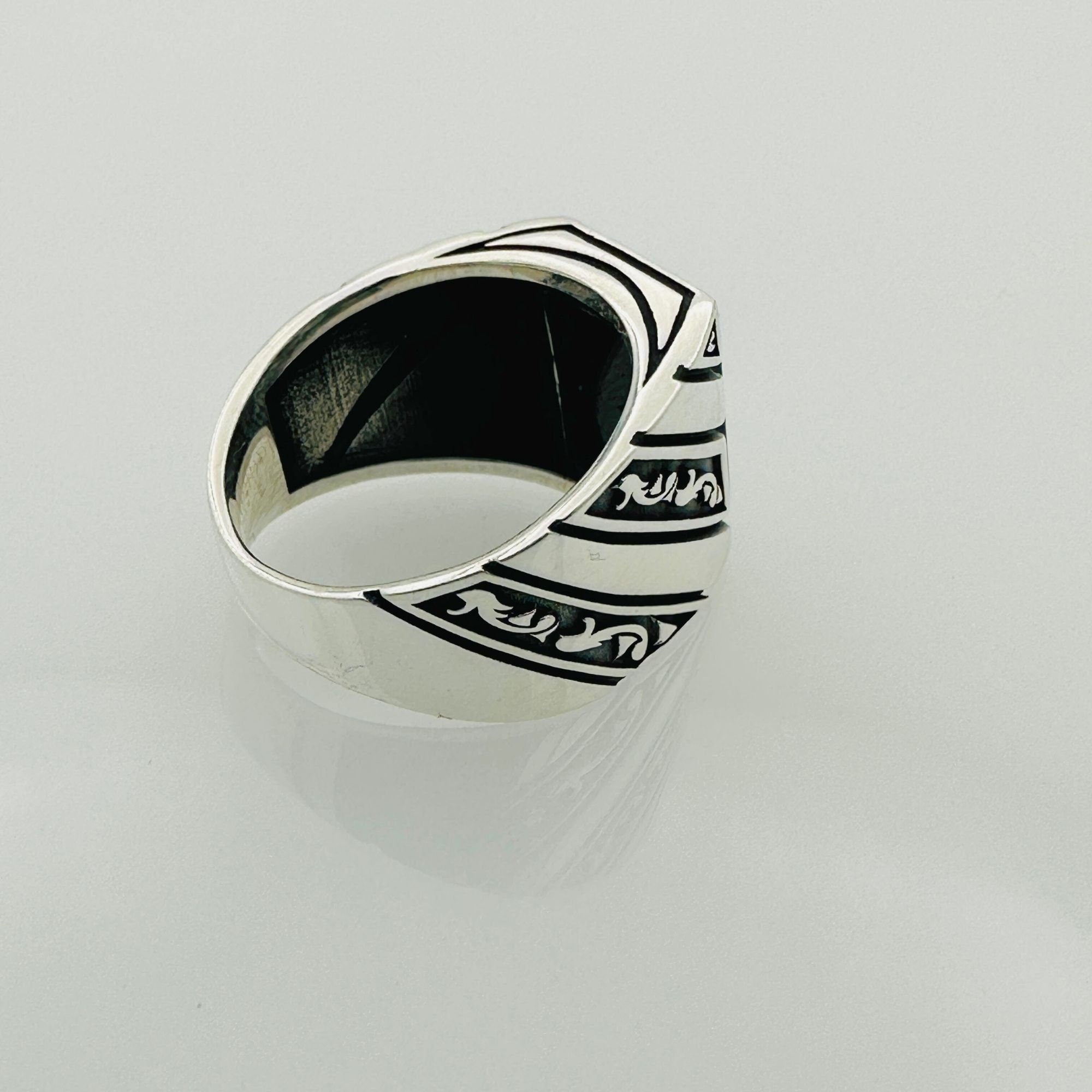 Men's Green Aqeeq Square Sterling Silver Gemstone Ring