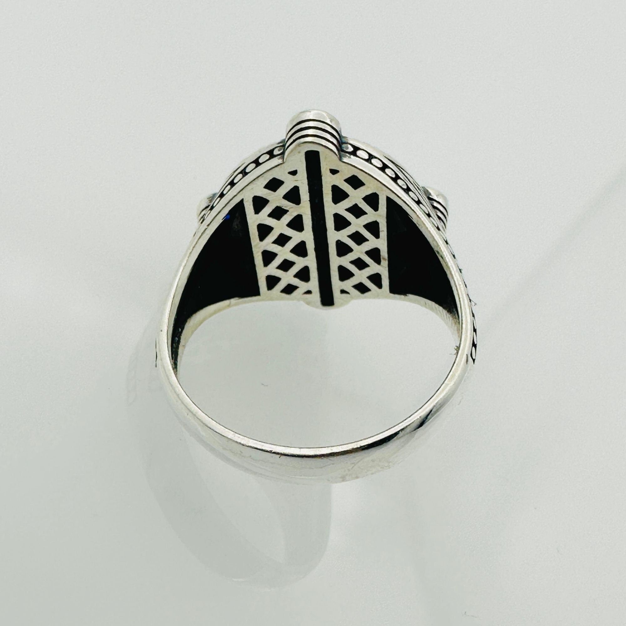 خاتم فضة ياقوت أزرق يدوي للرجال