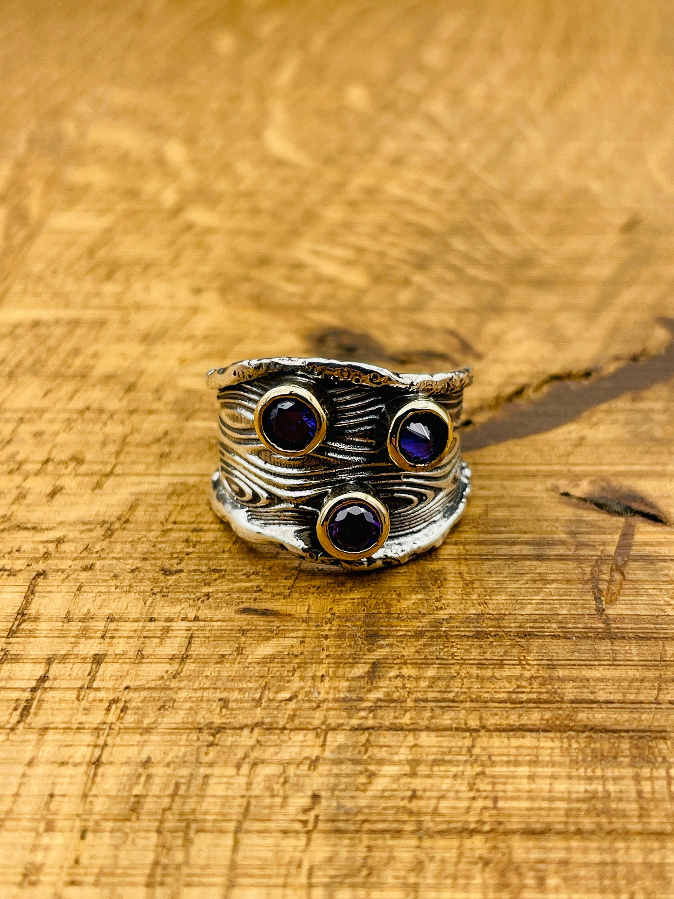 خاتم نسائي بحجر أميثيست أرجواني متعدد الأحجار