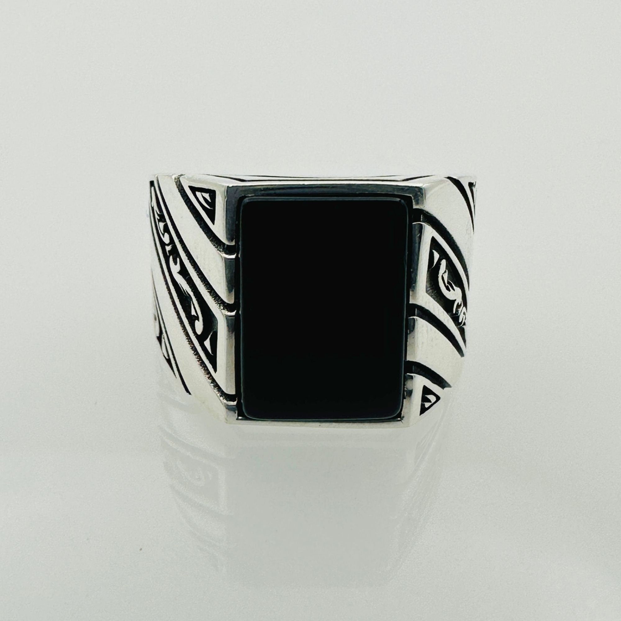 Men's Green Aqeeq Square Sterling Silver Gemstone Ring