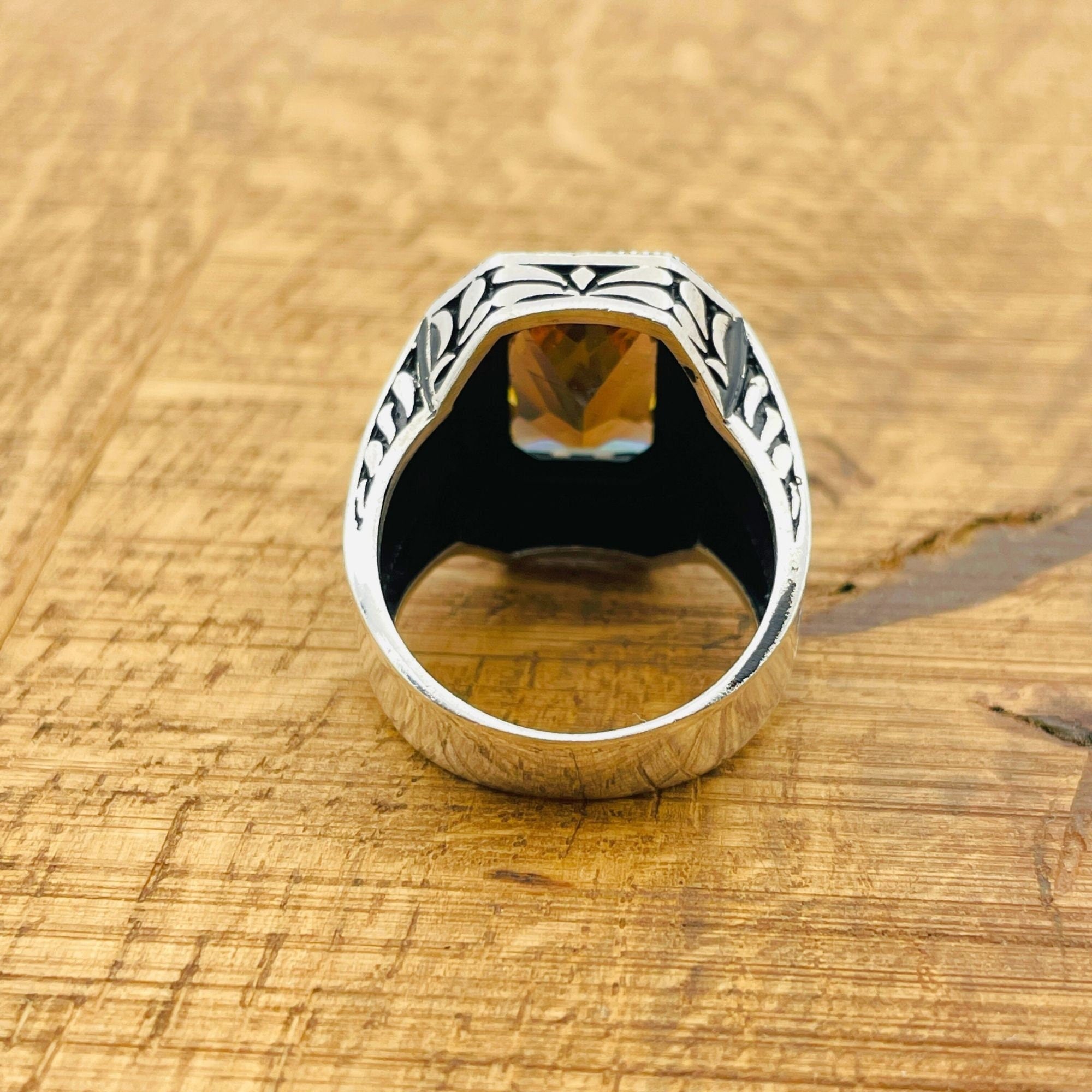 خاتم رجالي فاخر على الطراز العثماني - فضة 925 مصنوعة يدوياً مع حجر زولتانيت متغير اللون