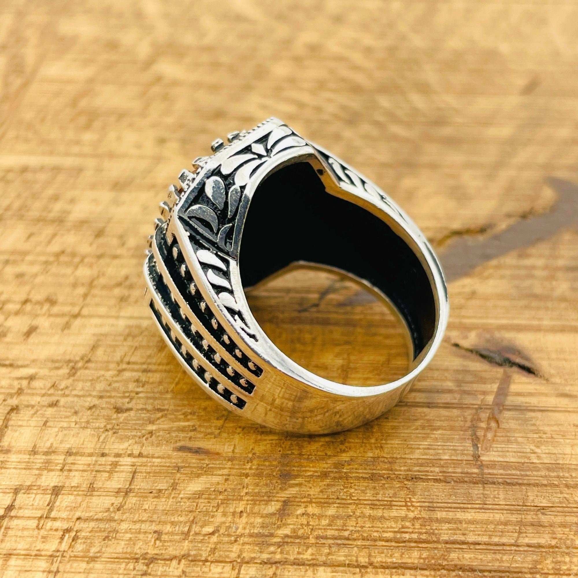 خاتم رجالي فاخر على الطراز العثماني - فضة 925 مصنوعة يدوياً مع حجر زولتانيت متغير اللون