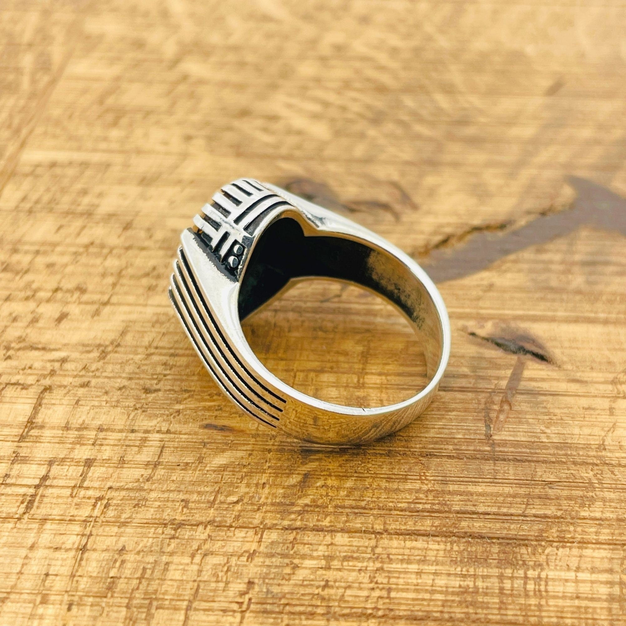 Handcrafted 925 Sterling Silver Ottoman Men's Ring with Color-Changing Zultanite Stone