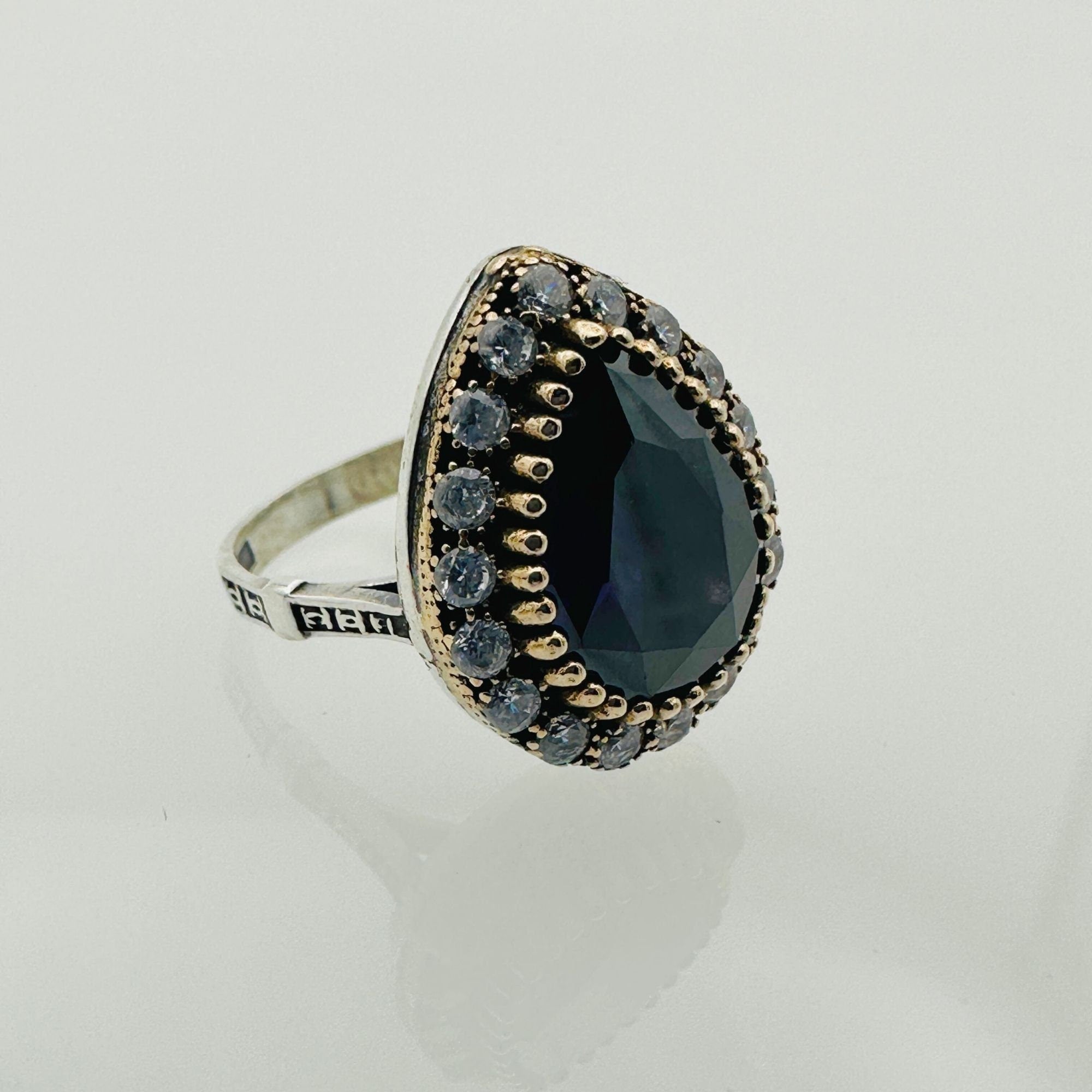 خاتم من الفضة الإسترلينية المصنوع يدويًا بحجر الجمشت للنساء | هدية حجر كريم بنفسجي عتيق