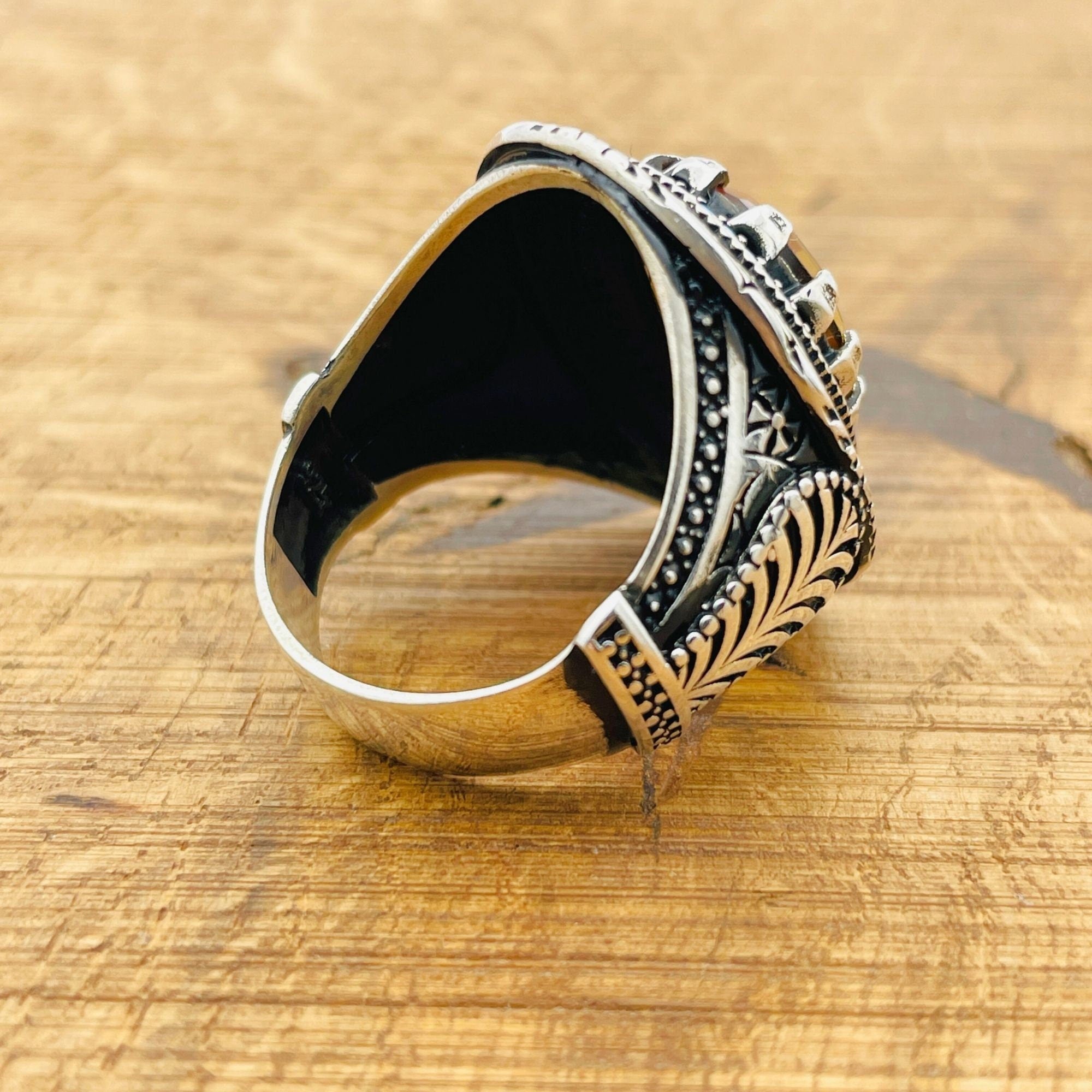 خاتم رجالي من الفضة الإسترلينية مصنوع يدويًا على الطراز العثماني بحجر زولتانيت متغير اللون