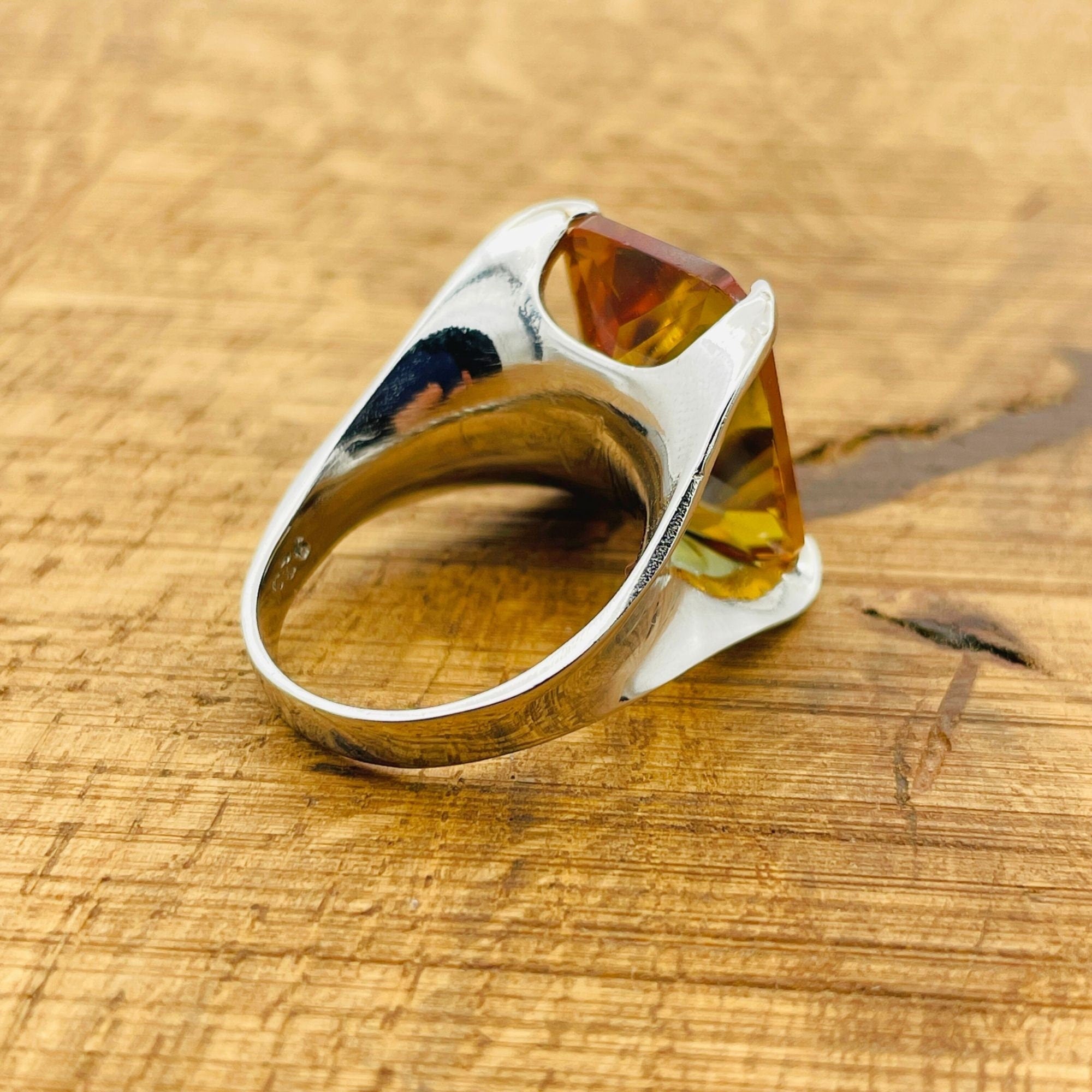 خاتم زولتانيت تركي فضة استرلينية مصنوع يدويًا - حجر كريم أصلي يغير لونه للنساء